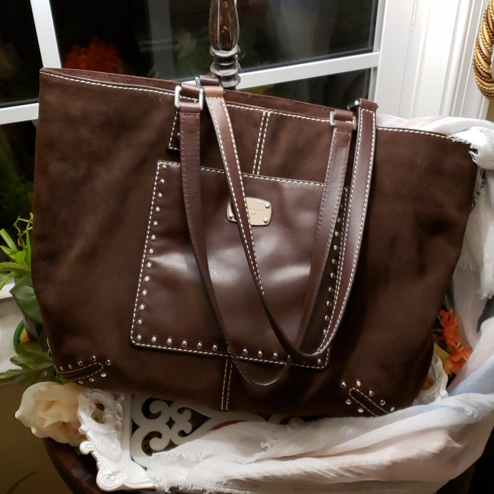 ๐Michael Kors "Astor "Suede Leather Tote - Picture 12 of 12
